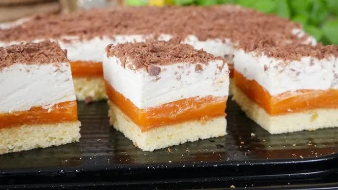 Ciasto Kubuś na biszkopcie: Przepis krok po kroku na pyszny deser