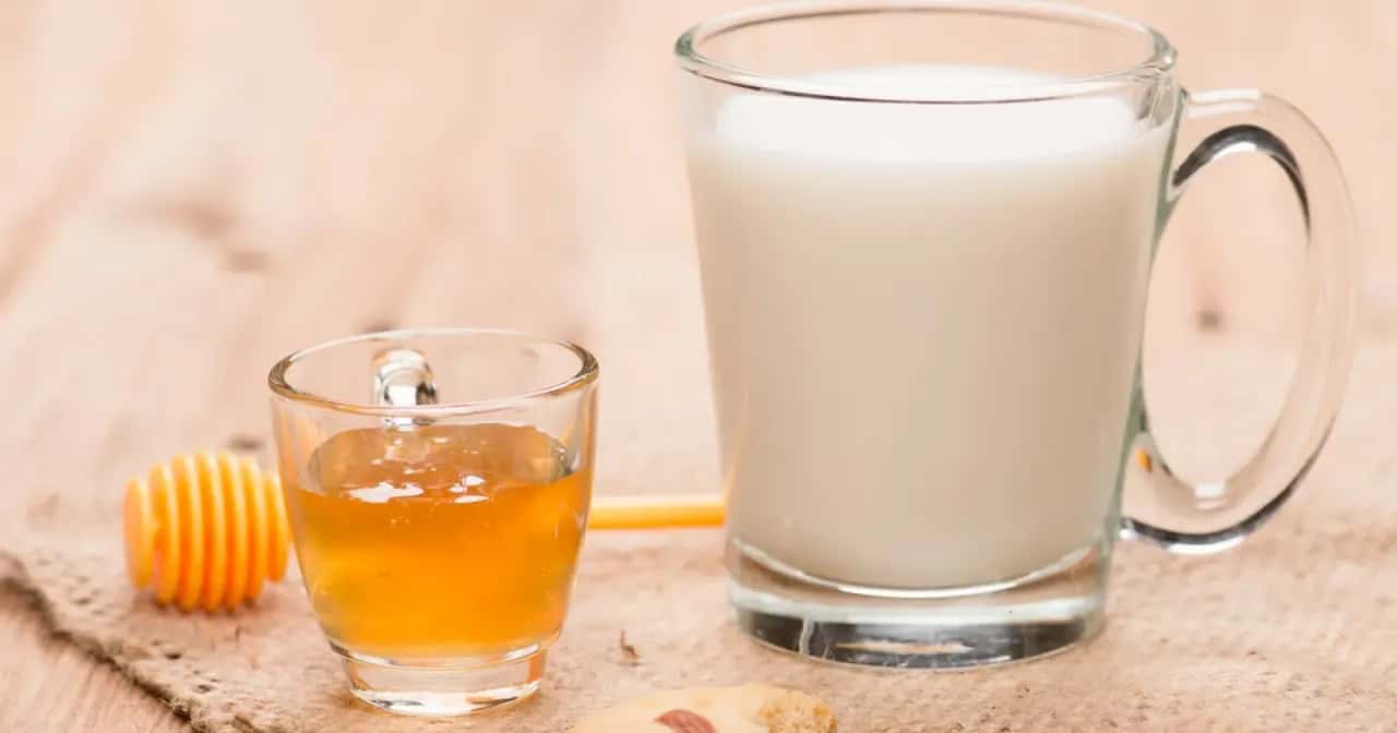 1/4 szklanki: Ile to ml i gramów? Mierz idealnie bez wagi!