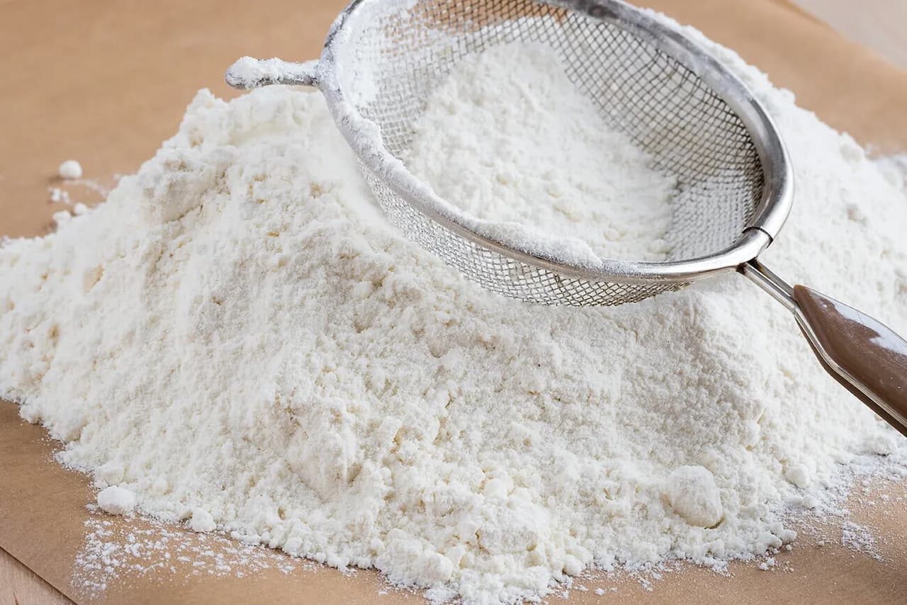 Jaka mąka na ciasto drożdżowe? Wybierz najlepszą dla idealnego smaku