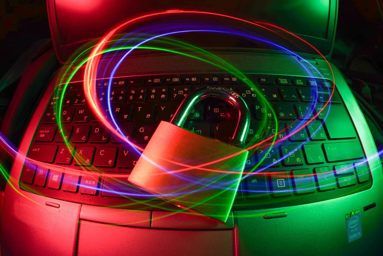 Cyberbezpieczeństwo: wyzwania i rozwiązania w erze cyfrowej