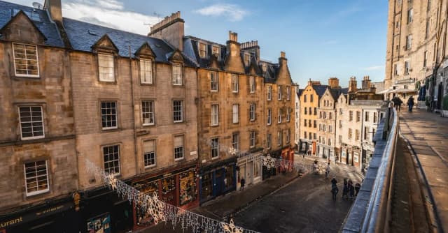 Jakie filmy zobaczysz w kinach Krakowa tego miesiąca?