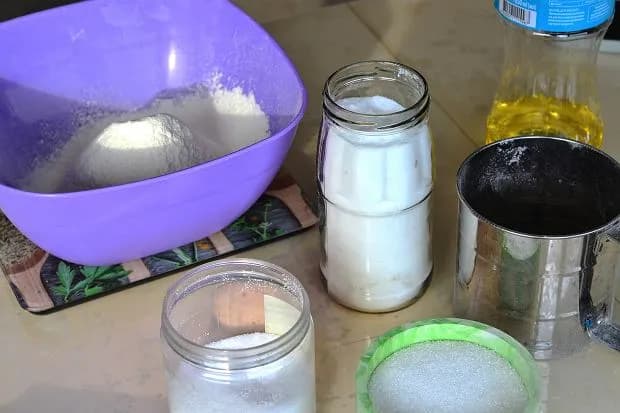 Zamiana 120 g mąki na szklanki - proste przeliczenie różnych rodzajów mąki