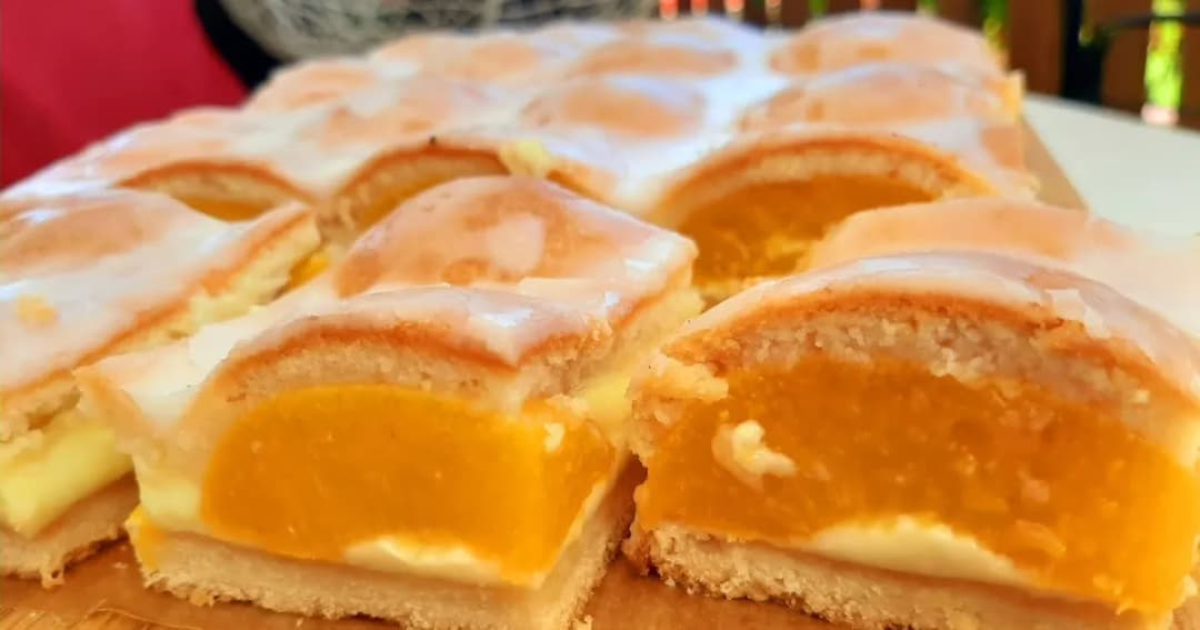 Co zrobić z brzoskwiniami? Odkryj przepis na pyszne ciasto!