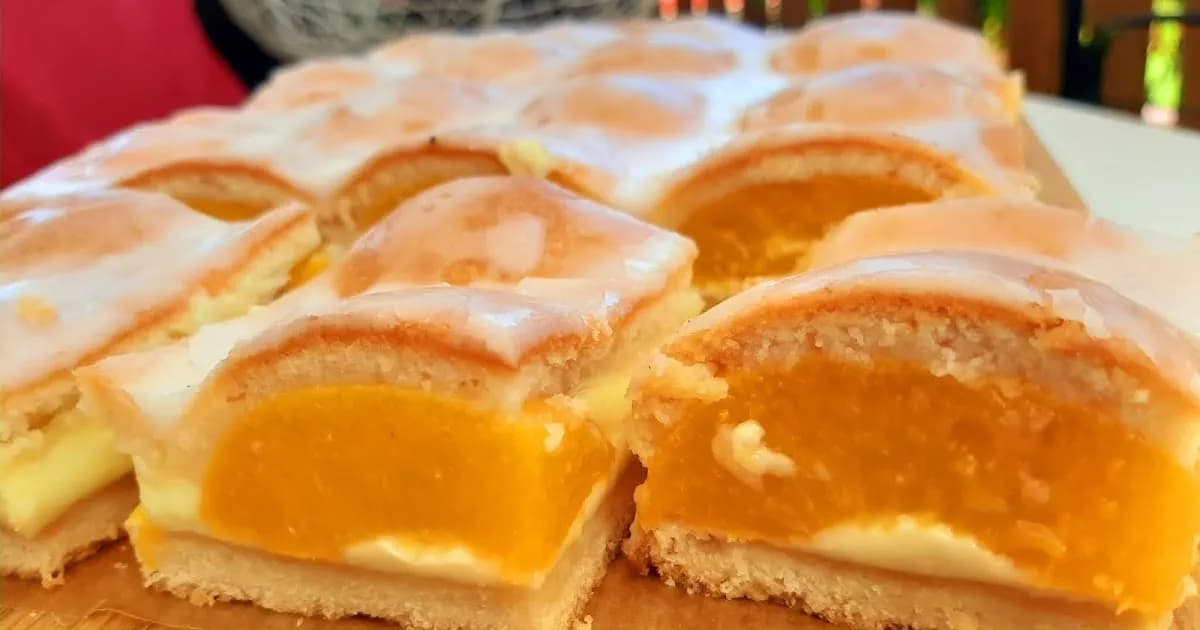 Co zrobić z brzoskwiniami? Odkryj przepis na pyszne ciasto!