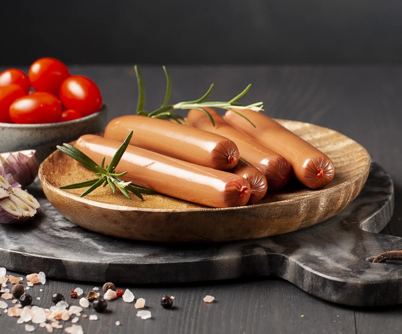 Jak gotować parówki? Przepis krok po kroku, ile gotować i jak przyrządzić smaczne parówki